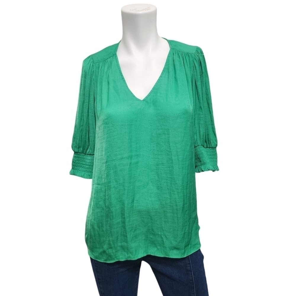 Maison d'Amelie Paris Green V Neck Top Size M